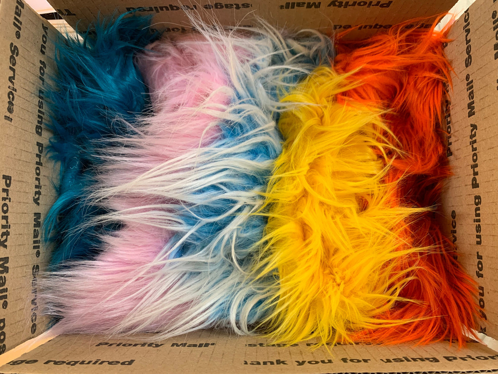 Wren VARIOUS COLORS Soft Faux Fur Fabric Scraps/Remnants/Off Cuts for Collage, Jig & Fly Tying, Doll, Hair, Hat Crafts - 10136
